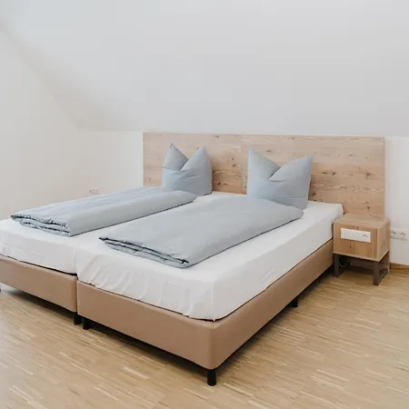 Cityhotel Szálloda 3*