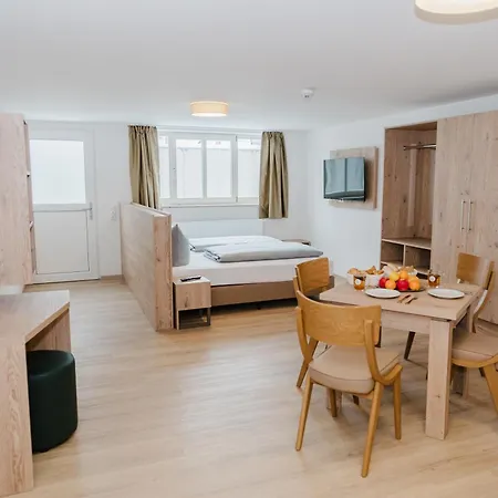 Cityhotel 3* Донаувёрт